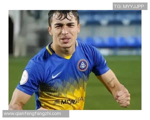 足球明星在比赛前是否需要化妆来提升自信和形象探讨 足球明星在比赛前是否需要化妆来提升自信和形象探讨