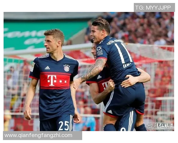 巴黎与拜仁激战正酣比赛结果揭晓引发球迷热议 巴黎与拜仁激战正酣比赛结果揭晓引发球迷热议